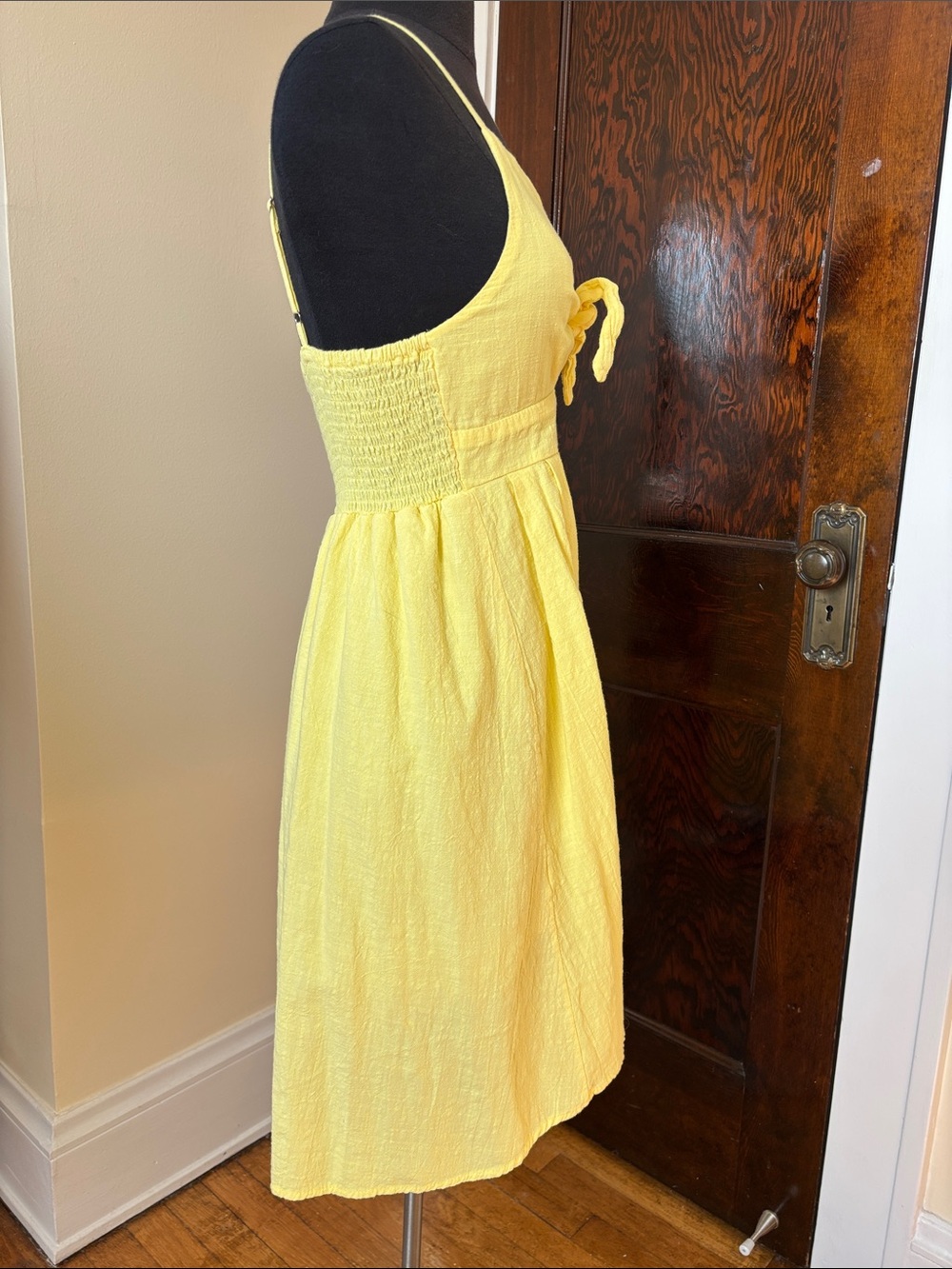 Sunny Yellow Tie-Front Sundress Buttons Sleeveless Smocked Back Butter Yellow - Picture 4 of 12